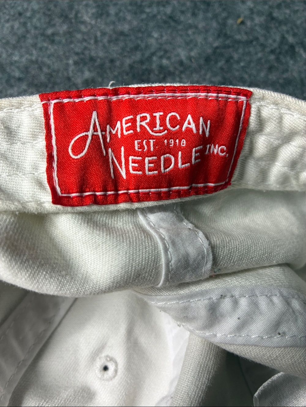 Coca-Cola White Cap with Red Script Logo - Picture 3 of 3